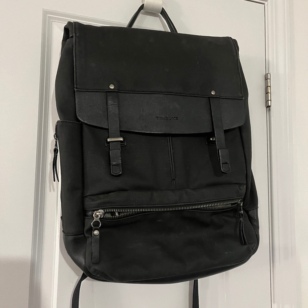 Timbuk2 premium laptop backpack w/ leather details